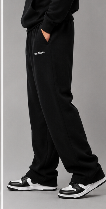 BLACK SWEATPANTS