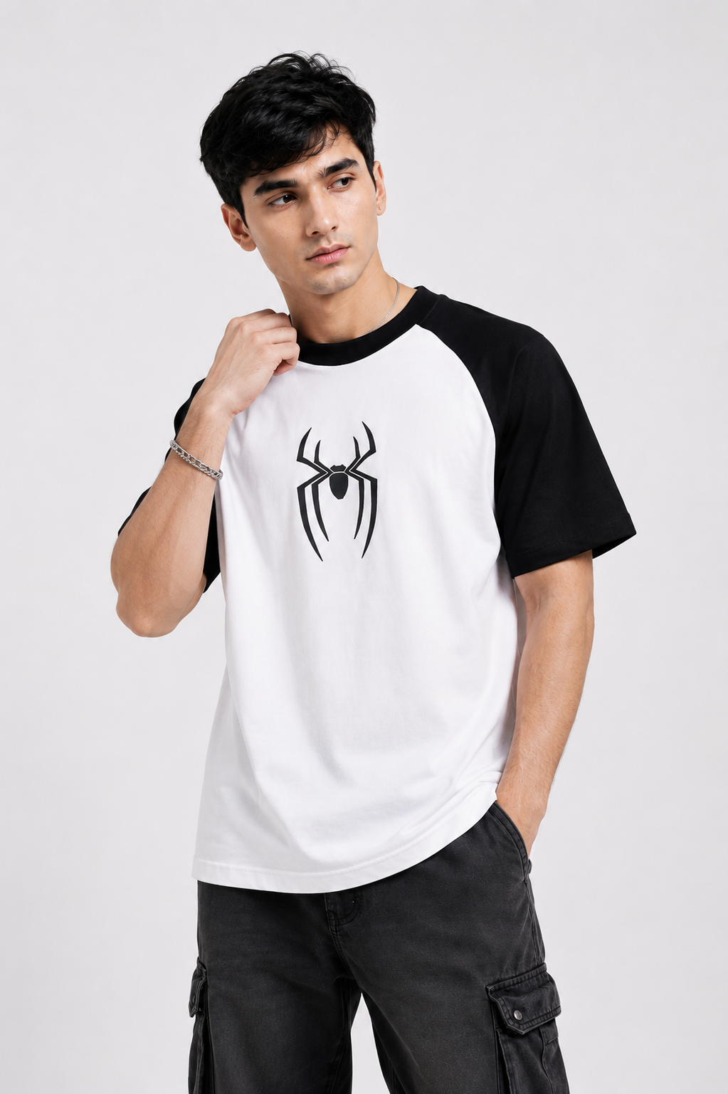 Spider Raglan Oversized T-Shirt